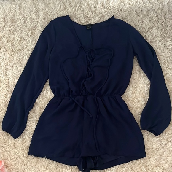 Navy blue romper - Picture 1 of 1
